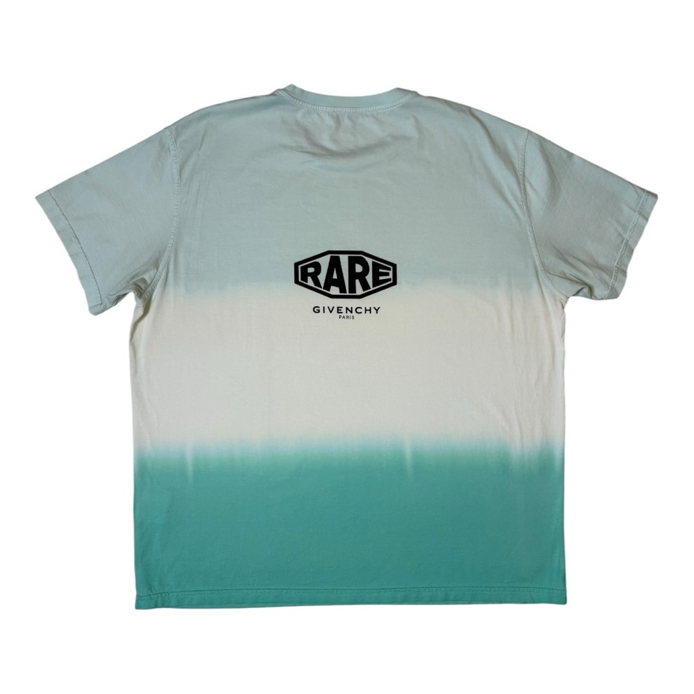 Givenchy Graphic Print Crew Neck T-Shirt
Green Faded Effect Studio Homme Shorts - Picture 5 of 14